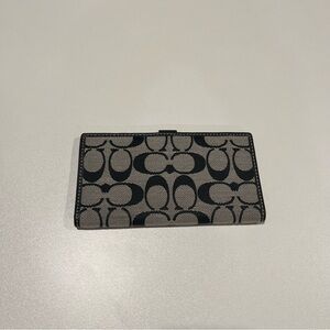 Coach Black and Tan Signature Card Holder